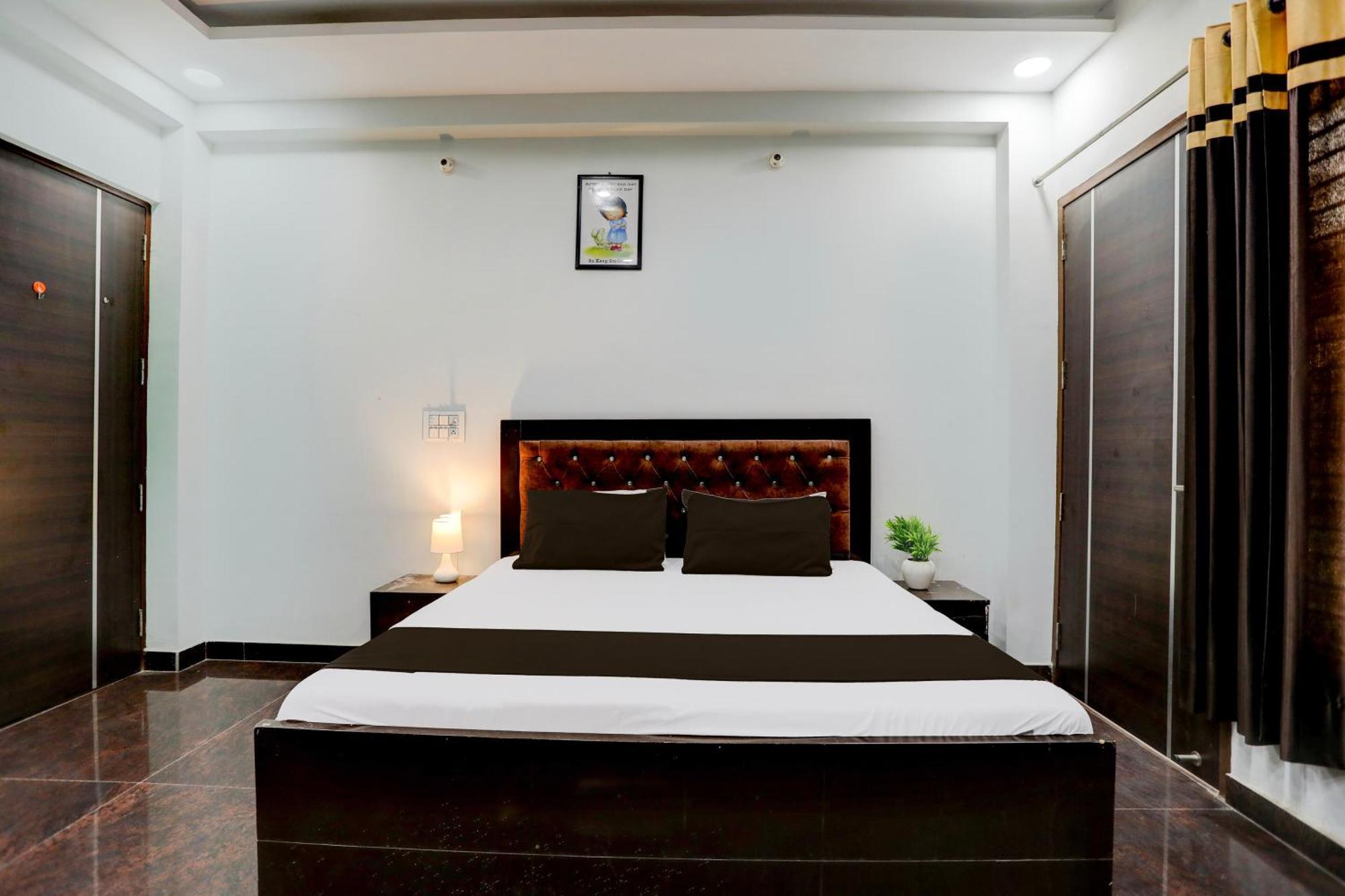 Hotel O Grand Epic Inn Noida Zewnętrze zdjęcie