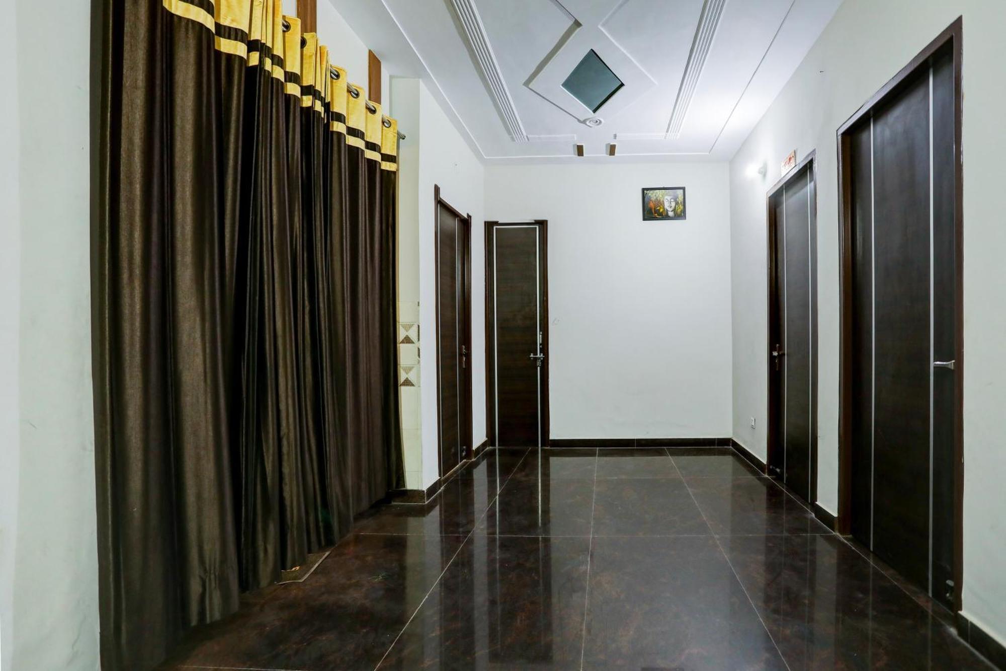Hotel O Grand Epic Inn Noida Zewnętrze zdjęcie
