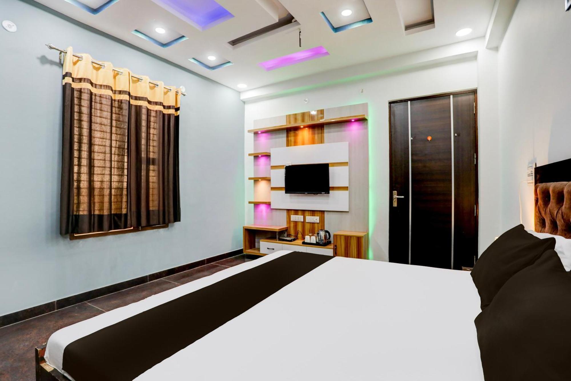 Hotel O Grand Epic Inn Noida Zewnętrze zdjęcie