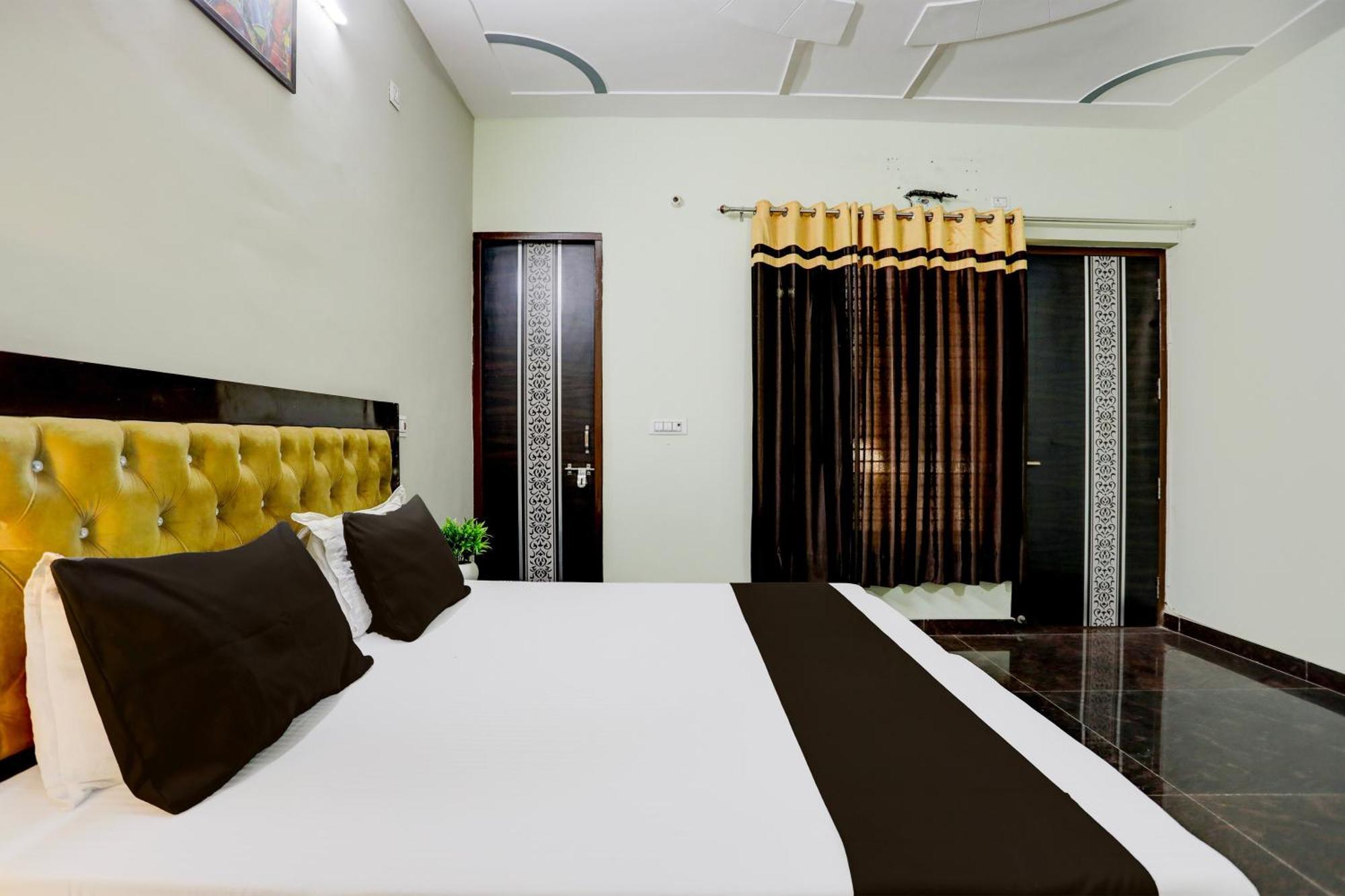 Hotel O Grand Epic Inn Noida Zewnętrze zdjęcie