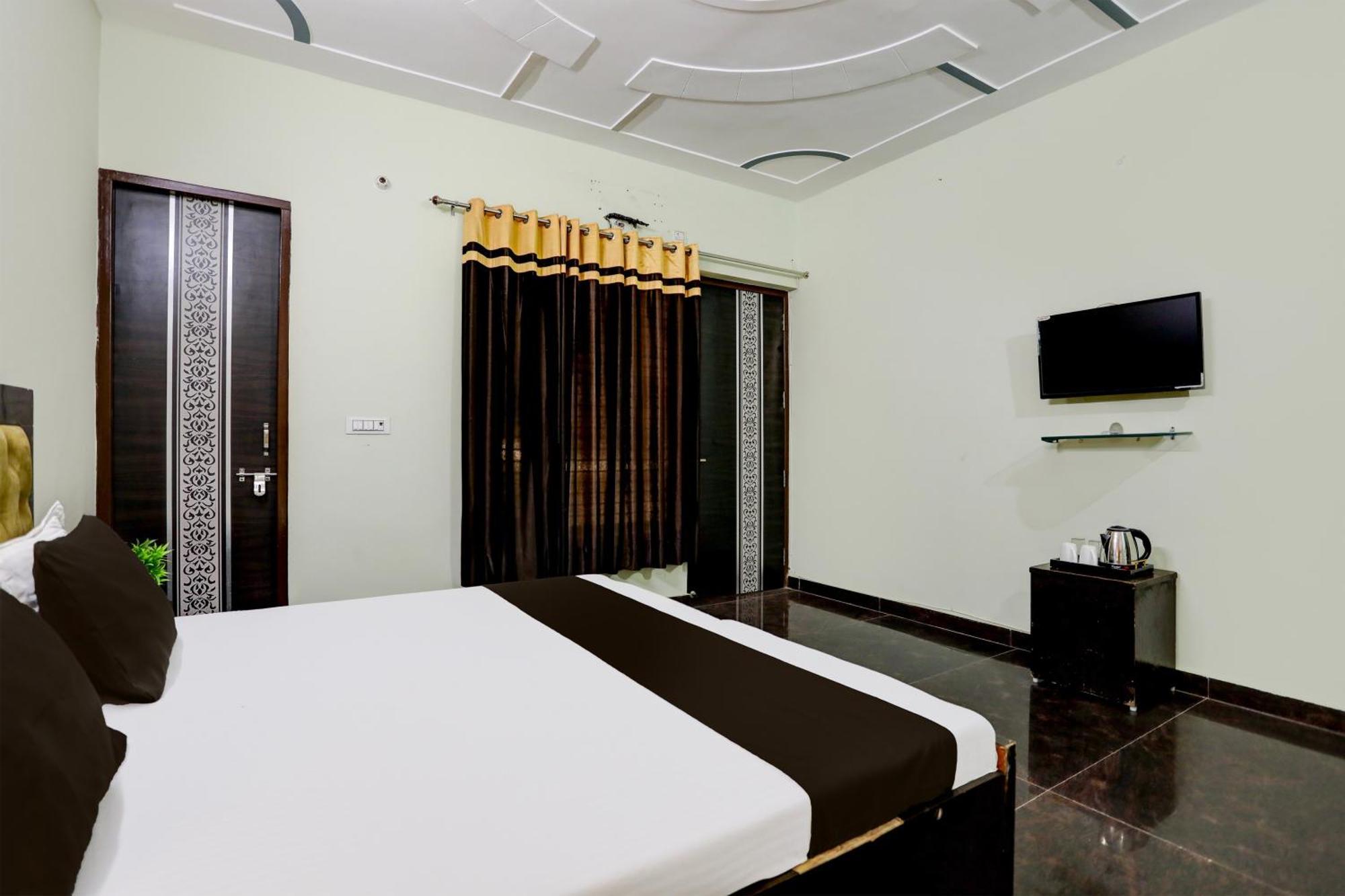Hotel O Grand Epic Inn Noida Zewnętrze zdjęcie